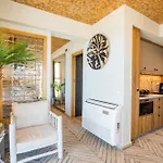 Villa Vala Luxury B *