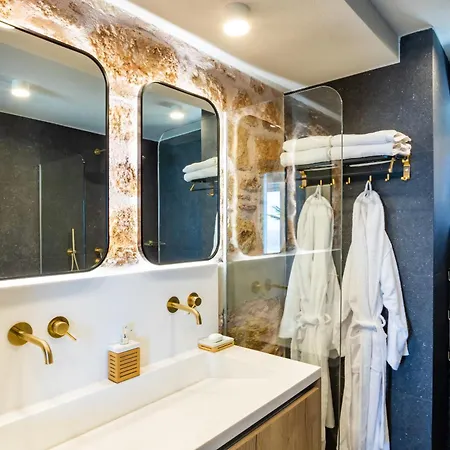 Vala Luxury B Villa *