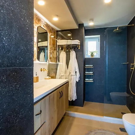 Vala Luxury B * Afiartis